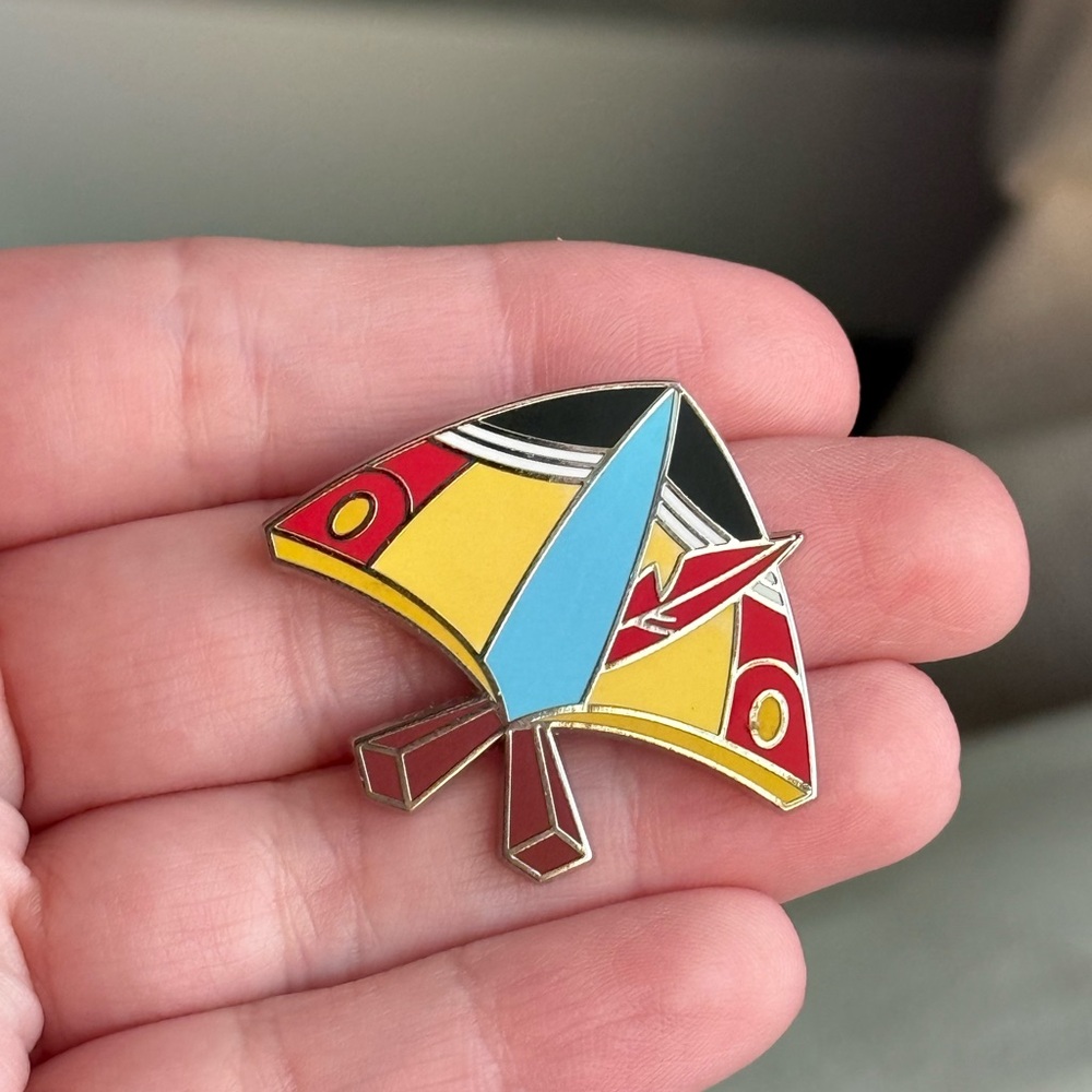 Disney Mystery Character Kite Pinocchio Collectible Pin